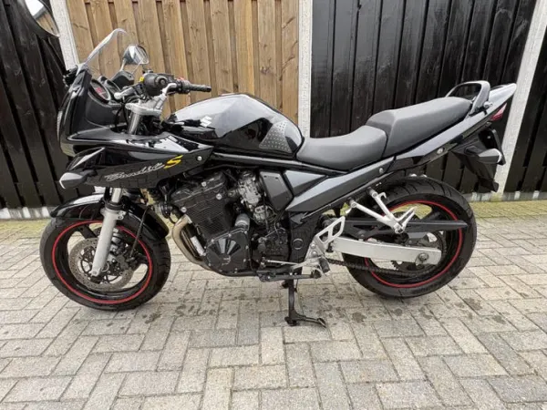 2007 Suzuki Bandit 650 - € 3.000 · Bieden (1/1)