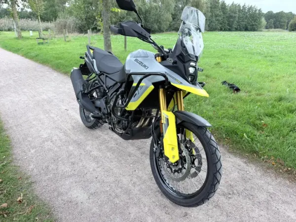2024 Suzuki V-Strom 800 DE |1000👌km| + Akrapovic| gar. 2034 - € 10.000 · Bieden (1/1)