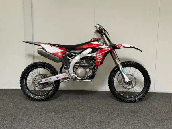 Bouwjaar onbekend Fantic XXF 250 Cross Motor Yamaha YFZ 250 Cross Motor 2024 - € 4.650 · Bieden (1/1)