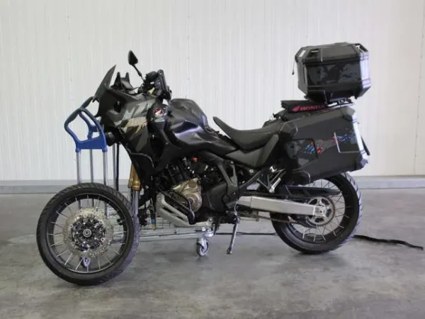 2024 Honda crf 1100 - € 4.950 (1/1)