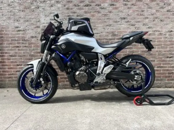 2016 Yamaha MT 07 ABS - € 5.985 · Bieden (1/1)