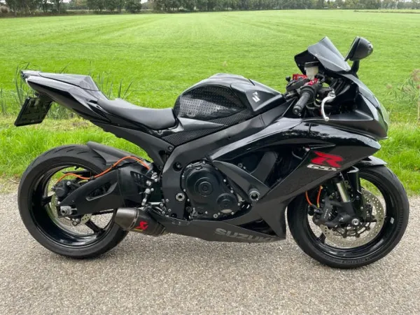 2010 Suzuki GSX-R 750 K10 Zwart 2010 - € 7.500 · Bieden (1/1)