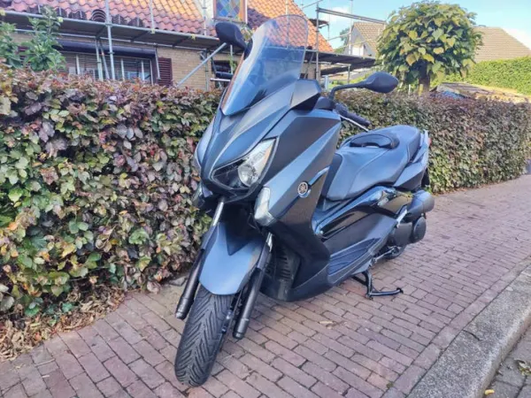 2017 Yamaha Xmax 250 Iron Max 2017 - €2,500 · Bidding (1/1)