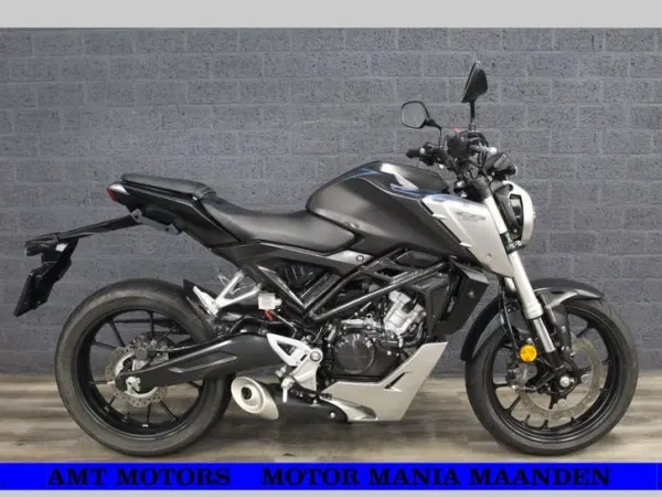 2018 Honda CB 125 R (bj 2018) 10062Km - €3,990 (1/1)