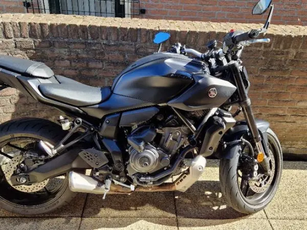2025 Yamaha MT-07 - € 7.800 · Bieden (1/1)