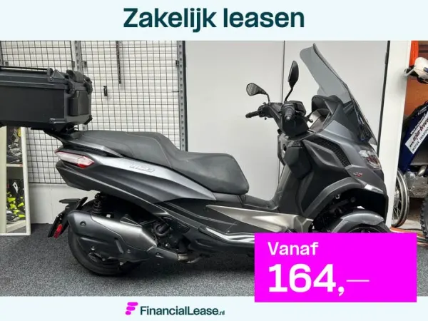 2023 Piaggio mp3 530 Exclusive - €11,500 (1/1)