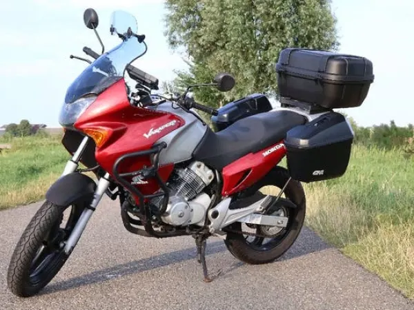 2004 Honda Varadero 125 2cilinder a1 Lage km - € 4.250 · Bieden (1/1)