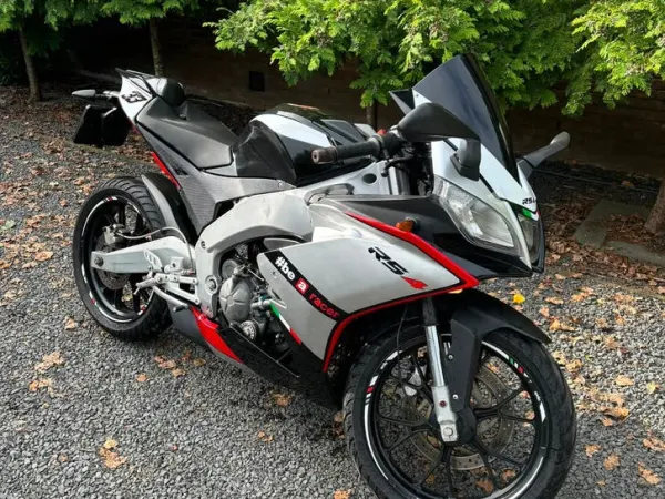 2014 Aprilia rs4 125 a1 - €3,995 (1/1)