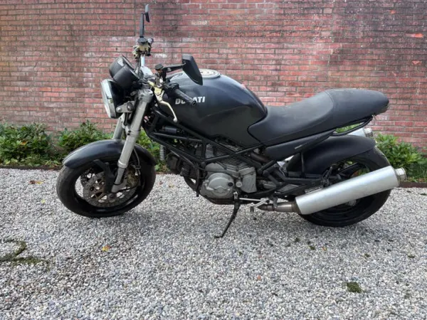 Year unknown Ducati M900 I.E.-Échte motor, die Aandacht Behoeft - Bidding (1/1)