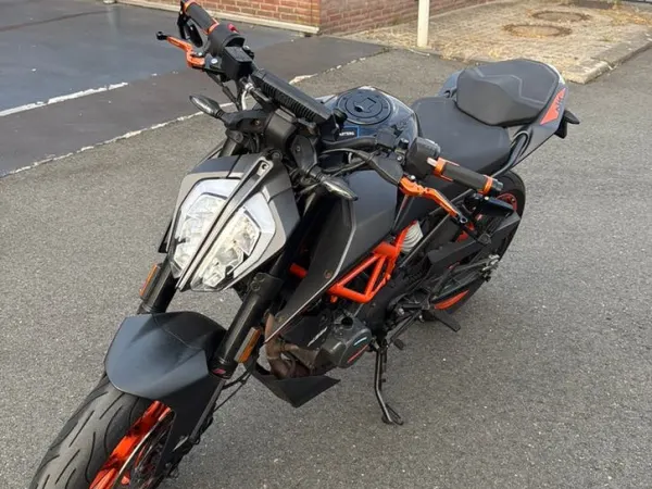 Year unknown KTM Duke 125 - €4,000 · Bidding (1/1)