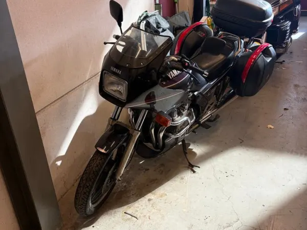Year unknown Yamaha XJ 900 - Bidding (1/1)