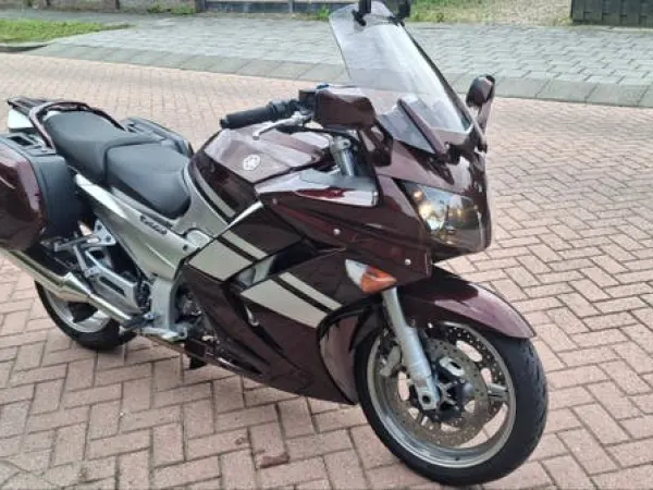 Year unknown Yamaha fjr 13oo bj 2010 Izgst - €4,250 · Bidding (1/1)