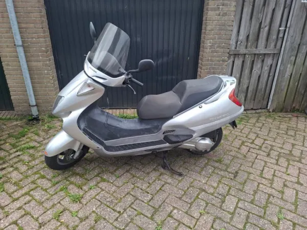 Year unknown Honda Foresight 250cc Motor Scooter - €800 · Bidding (1/1)