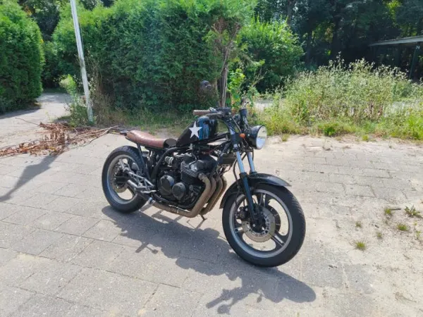 Year unknown BMW Caferacer Kawasaki zx550a 1989 - €700 · Bidding (1/1)