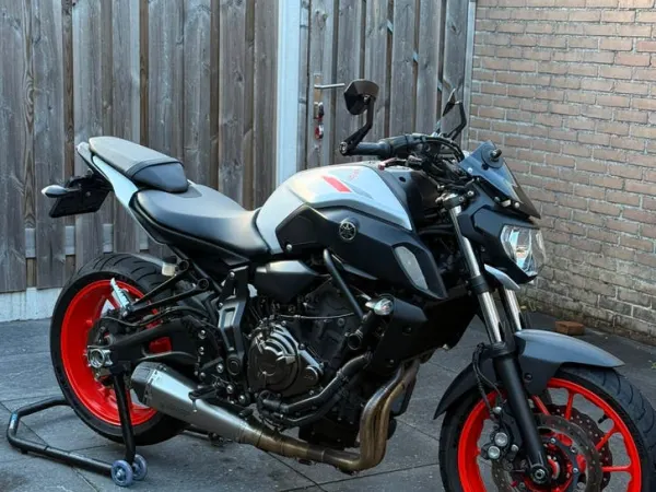 2020 Yamaha MT-07 - € 6.850 (1/1)