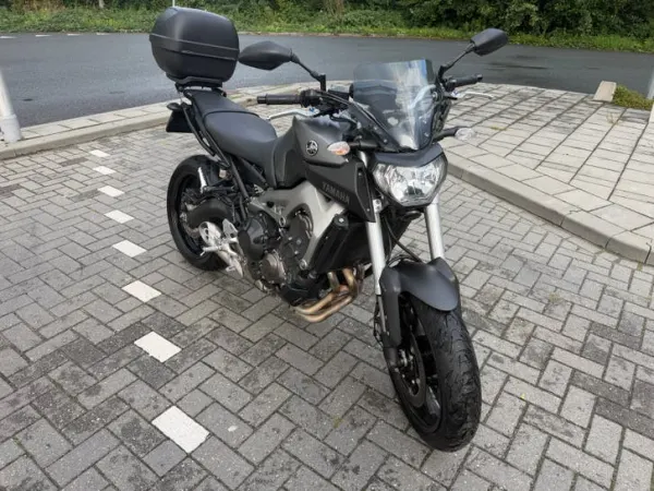 2014 Yamaha MT-09 2014-Krachtige Naked Bike - € 5.250 · Bieden (1/1)