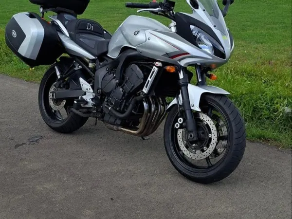 2010 Yamaha FZ 6 Fazer - €3,250 · Bidding (1/1)