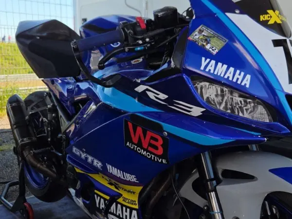 2022 Yamaha R3 Raceklaar met Extra's - €5,500 (1/1)