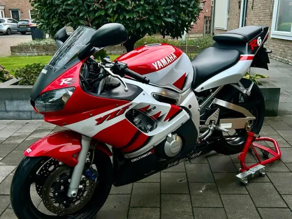 2001 Yamaha R6-Net een Beurt gehad! - €3,550 (1/1)