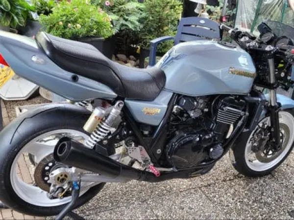 1998 Kawasaki ZRX 1100 - € 3.200 · Bieden (1/1)