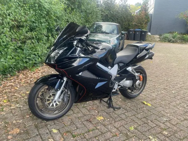 Year unknown Honda VFR 800 - €2,850 (1/1)