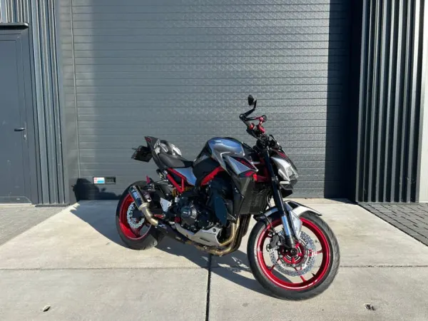 2024 Kawasaki Z 900 - €8,995 · Bidding (1/1)
