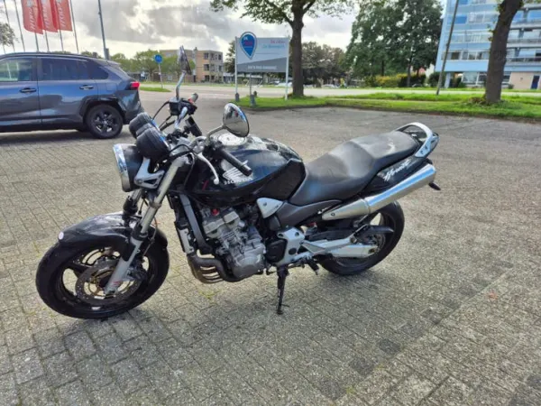 2001 Honda CB900F Hornet 900 – 2001 – +-74.500 km – Goed Rijdend - € 1.950 · Bieden (1/1)