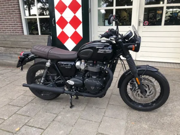 2021 Triumph Bonneville T 120 - €13,490 (1/1)