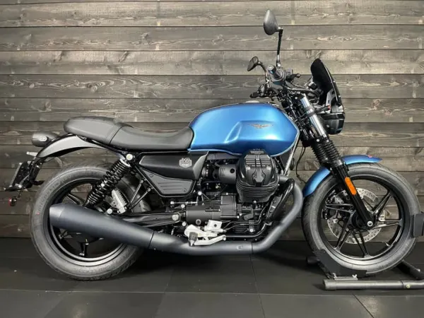 2025 Moto Guzzi V 7 - € 9.750 (1/1)