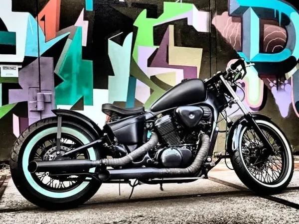 Bouwjaar onbekend Honda Shadow 600 - € 2.750 · Bieden (1/1)