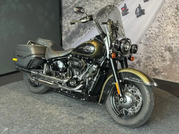 2018 Harley-Davidson Heritage Classic - € 23.900 · Bieden (1/1)