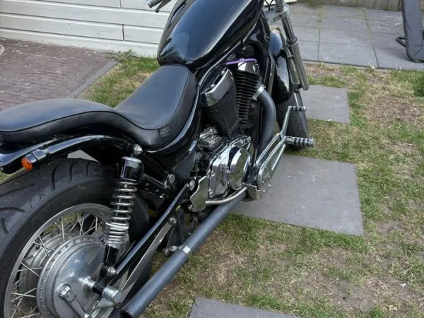 Bouwjaar onbekend Suzuki Intruder Chopper - € 3.250 · Bieden (1/1)