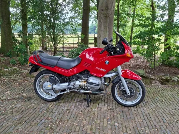 Bouwjaar onbekend BMW R1100RS-Rode Toermotor in Uitstekende Staat - € 1.250 · Bieden (1/1)