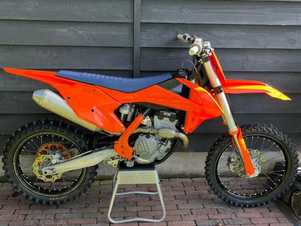 Bouwjaar onbekend KTM sx-f 250 2017 - € 3.850 · Bieden (1/1)