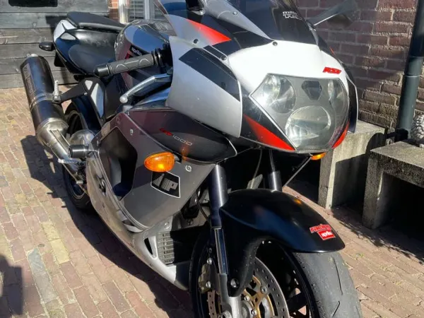 Bouwjaar onbekend Aprilia RSV Mille 1000-Sportieve en Krachtige Motorfiets - € 2.799 (1/1)