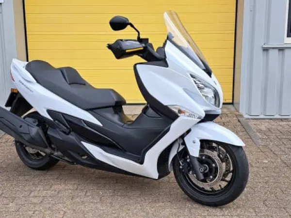 2018 Suzuki AN 400 Burgman (bj 2018) - € 4.495 (1/1)