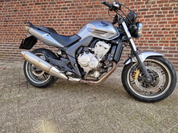 2009 Honda CBF600 ABS Injectie Nieuwe Banden Handvatverwarming - € 1.750 (1/1)