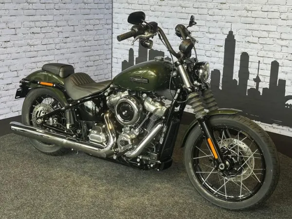 2026 Harley-Davidson Fxbb Street Bob Laced Wheels-Premium Solid - €20,845 · Bidding (1/1)