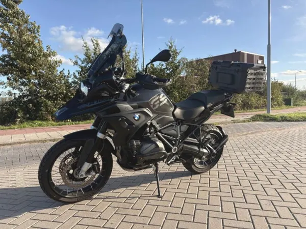 Year unknown BMW R 1250 GS Triple Black | ESA | BOS | Lone Rider - €17,950 · Bidding (1/1)