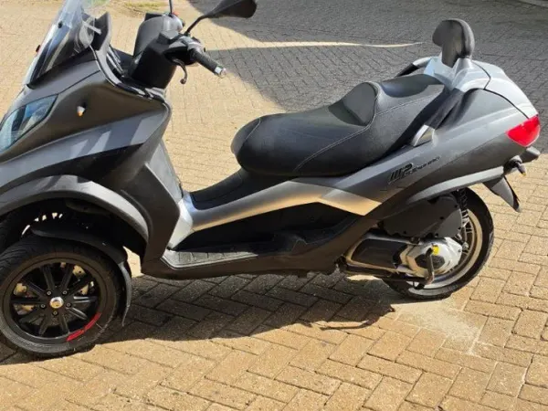 2013 Piaggio MP3 300 - € 1.600 · Bieden (1/1)