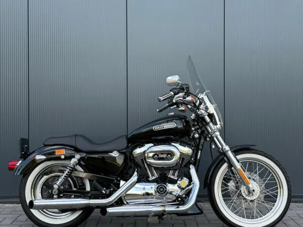 2009 Harley-Davidson Sportster 1200 Custom - € 6.450 (1/1)