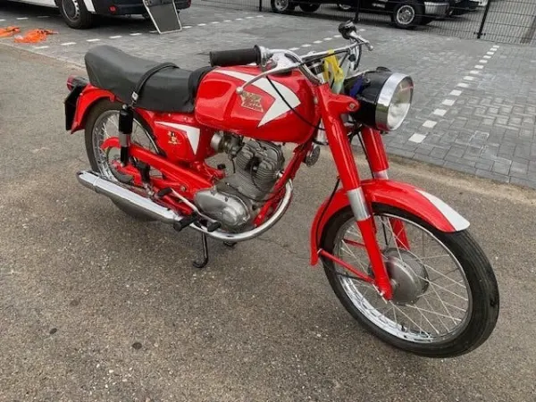 1968 Moto Morini Corsaro 150-Klassieke Italiaanse Schoonheid - €3,950 · Bidding (1/1)