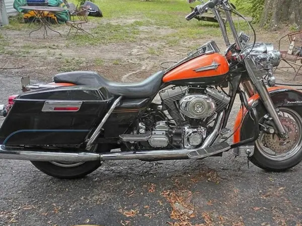 2005 Harley-Davidson 1999 Harley Roadking 1450 Plus 2000 Harley Electra - € 3.999 (1/1)