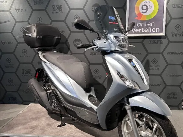 2025 Piaggio Medley 200 2025 1.140KM - €3,599 (1/1)