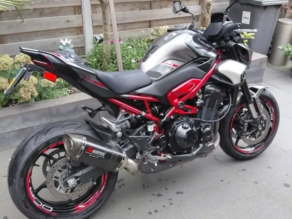 2025 Kawasaki 900 Z - € 10.500 (1/1)