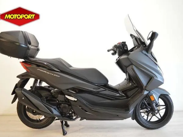 2023 Honda Forza 350 - €6,990 (1/1)