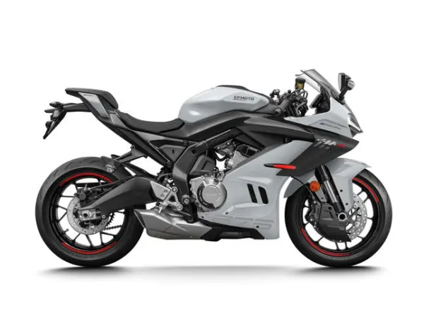 2026 Cfmoto 675SR-R (bj 2026) - €8,999 · Bidding (1/1)