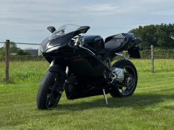 Bouwjaar onbekend Ducati 848 - € 8.250 · Bieden (1/1)