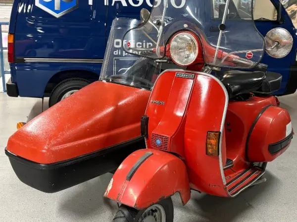 1981 Vespa P80X met Zijspan Originele Staat 1980. Collectoritem - €6,500 (1/1)