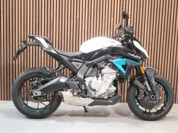 2025 Cfmoto 675 NK - € 7.199 (1/1)